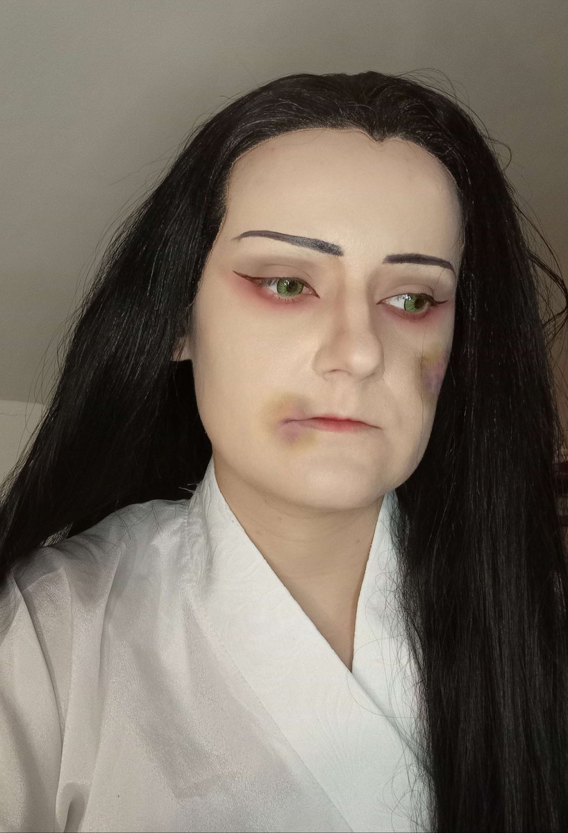enqila's tweet photo. I am wearing MAKEUP, it's my attempt on canon compliant Xiao Jiu before he became Shen Qingqiu. I did the makeup for Tiktok trend and I also wanted to share it here.
Shen Qingqiu photo taken by @/loonie_chad (ig)
#shenqingqiu #shenjiu #sqq #人渣反派自救系统 https://t.co/rJmGQOZylU