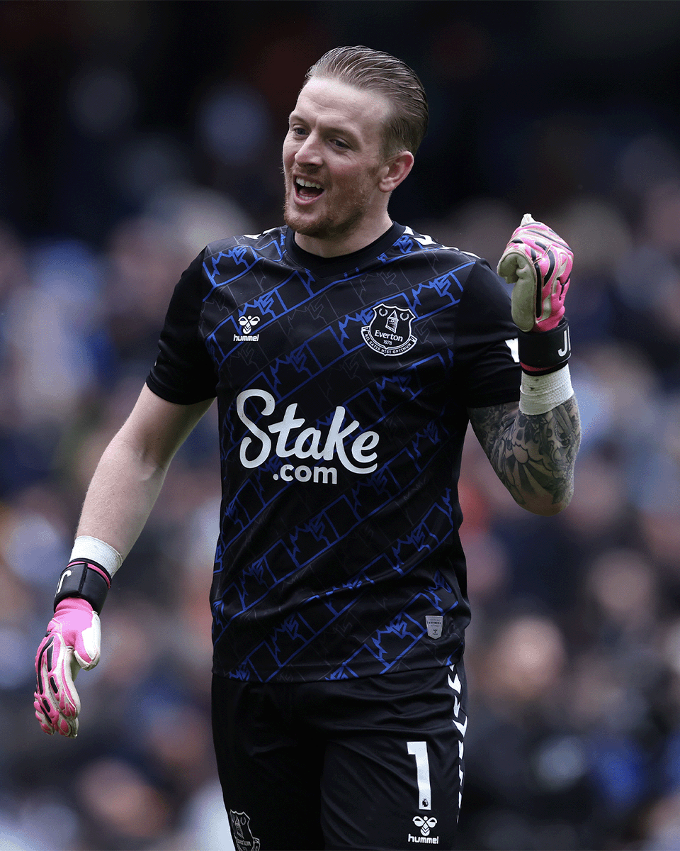 OfficialFPL's tweet photo. Who are you relying on for your #FPL points on Monday? 🍬🦅

#EVECRY https://t.co/MtIrh9mfgU