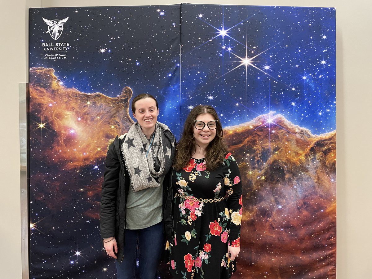 It's a small world, after all: only ~2️⃣ dozen of the 4000 global planetariums are in IL & IN?🌎👀

Over the weekend, our director visited 1️⃣ such planetarium to visit friends: @BSUPlanetarium in Muncie, IN! It's a nice reminder of Midwestern places exploring the universe!🚀🌌