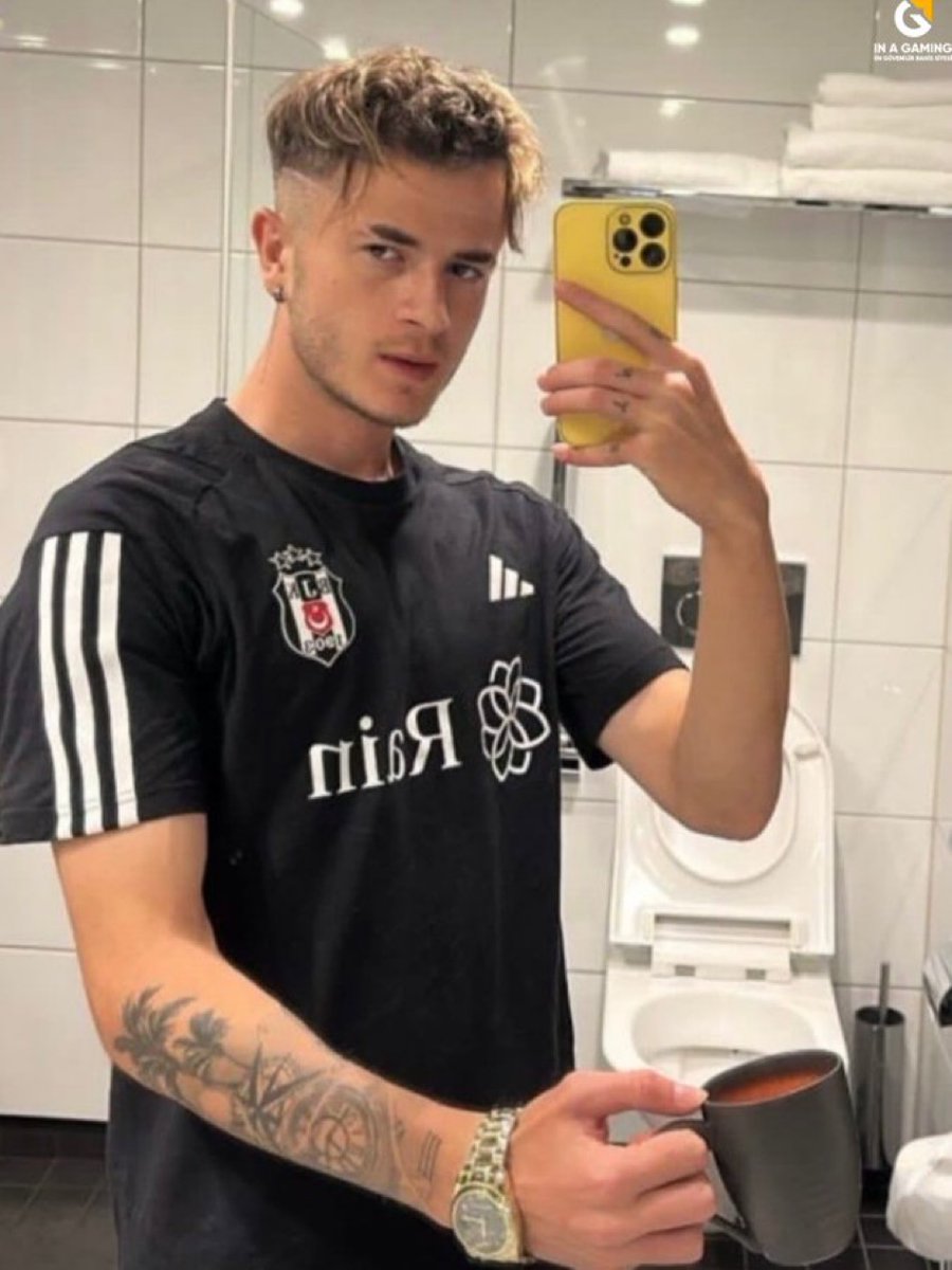 zeynep (@10greals) on Twitter photo 