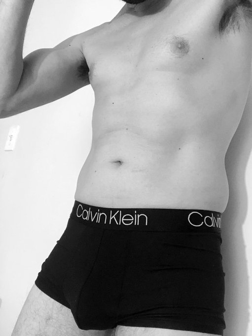 Here's some Monday motivation for you.  Motivation to submit, serve and send  findom - cashmaster https://t