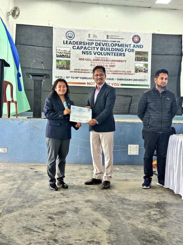 TrishaBorah3's tweet photo. Three-days Zonal Camp of "Leadership Development and Capacity Building for NSS Volunteers" @DibruUniv organized by @nss_dupg_unit.Honored to meet Sh. Jangjilong Sir, Lt.Col. Manoj Kr. Sinha Sir &amp; Dr. Kiran Seth Sir covering with various effective sessions.@NSSCellDU @YASMinistry https://t.co/Nb4F6L5icL
