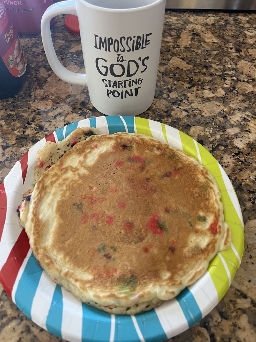 Got a little pre-birthday funfetti pancake after the workout 😊