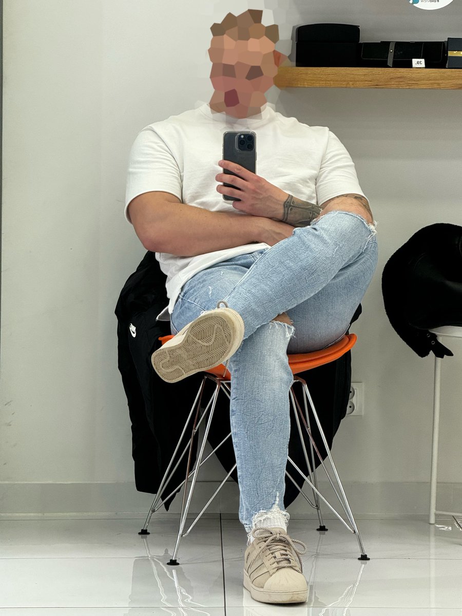 MasterKonrad1's tweet photo. Gleba i czyść podeszwę Króla ścieku 👇🏻 https://t.co/eo60Usprdb