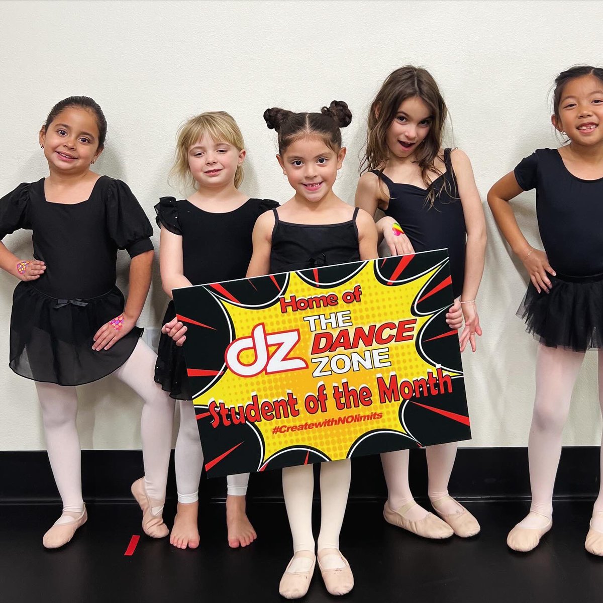 TheDanceZoneLV's tweet image. Hooray! Look at those smiles! Congrats to our #DZ Yard Sign Winners! 👏🏻😊

#winners #yardsign #congrats #thedancezone