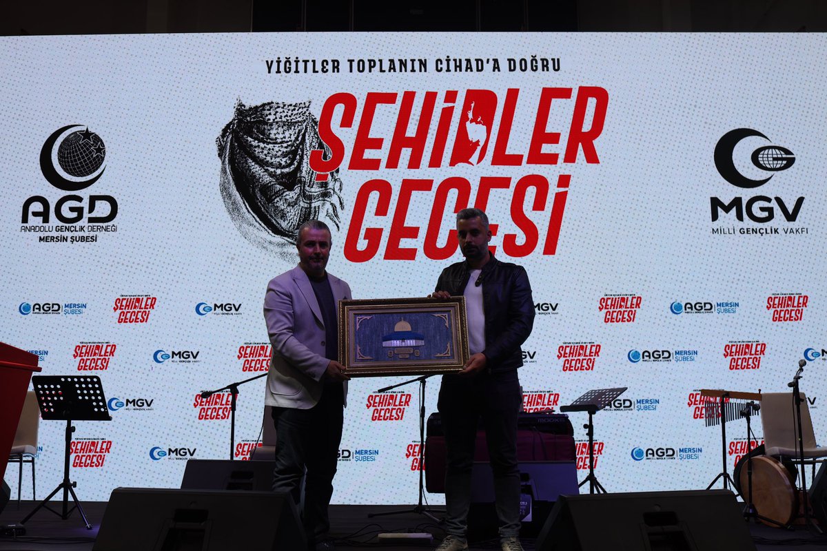 MersinAGD's tweet photo. 🌹Şehitler Gecesi Programımız

“Yiğitler Toplanın Cihada Doğru”

SPONSORLARIMIZA Teşekkür Ederiz.

#KalkveUyar
#ŞehitlerGecesi
#ŞehadetAyı https://t.co/WNpOYKu8UB