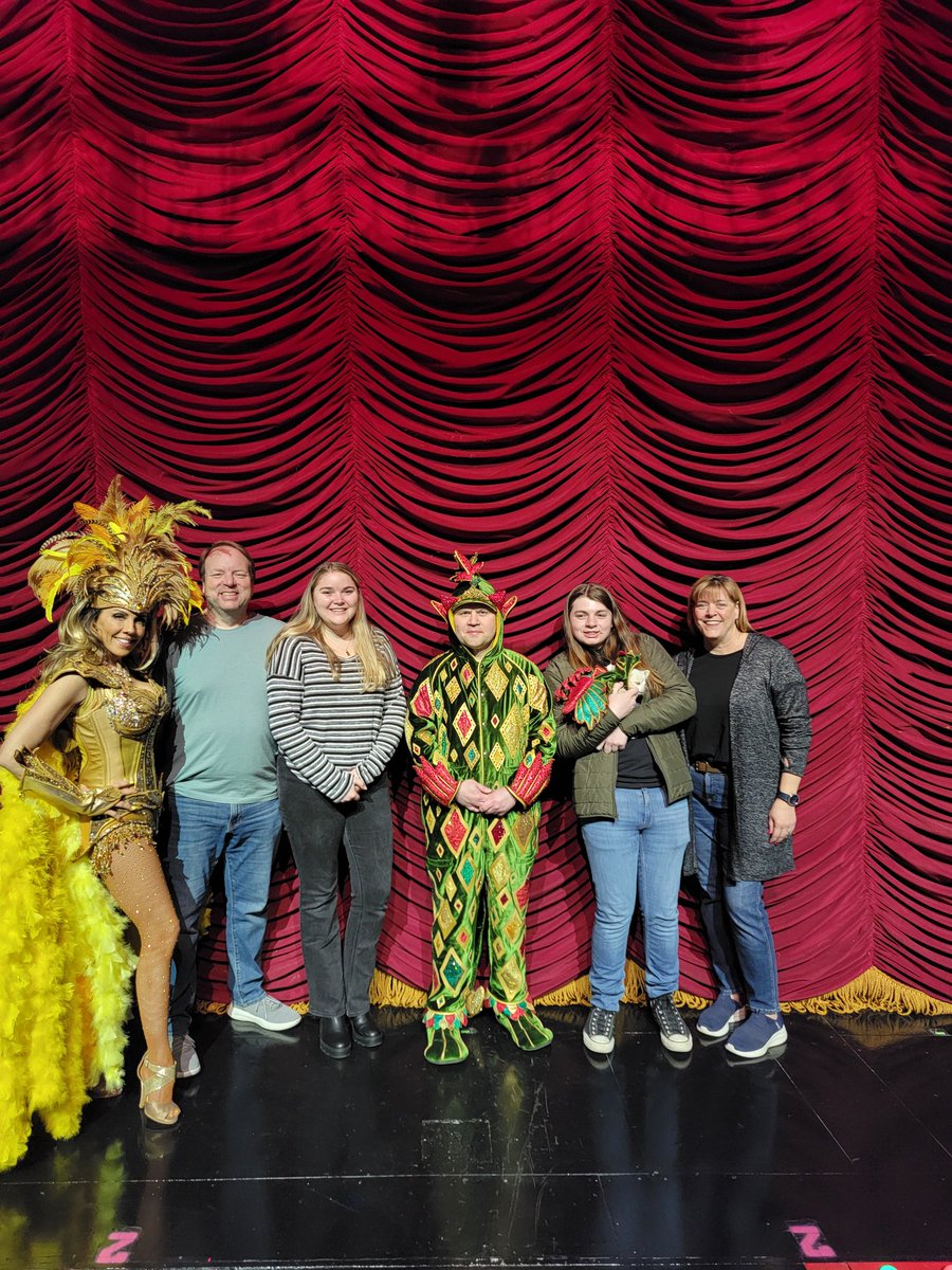 Had an amazing time at  <a href="/thepiff/">Piff the Magic Dragon</a> the magic dragon show, and got to hang our with <a href="/MrPiffles/">Mr Piffles</a> . Super fun show in #LasVegas . Totally recommend.