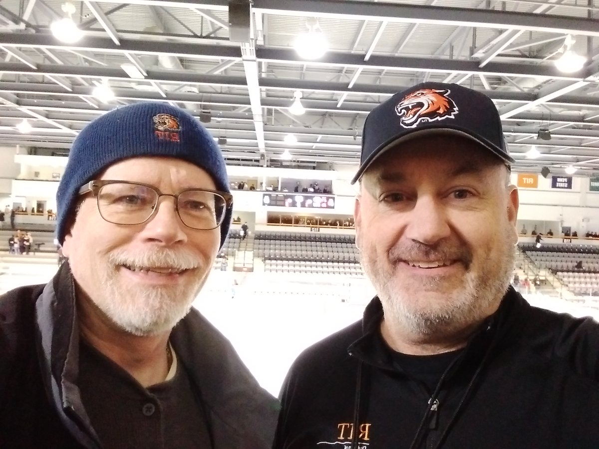 MikeStJohn's tweet photo. Weekend #radio 📻🎶 “shout-outs” to @RITtigers @RITMHKY 🏒 @BobFinnerty @EdTrefzger/@rithockeyradio @chrislerch @34ROCKYP! 🐯 #RIT 🧡 #RITHockey #collegehockey #ROC https://t.co/8qNrR7GNgJ