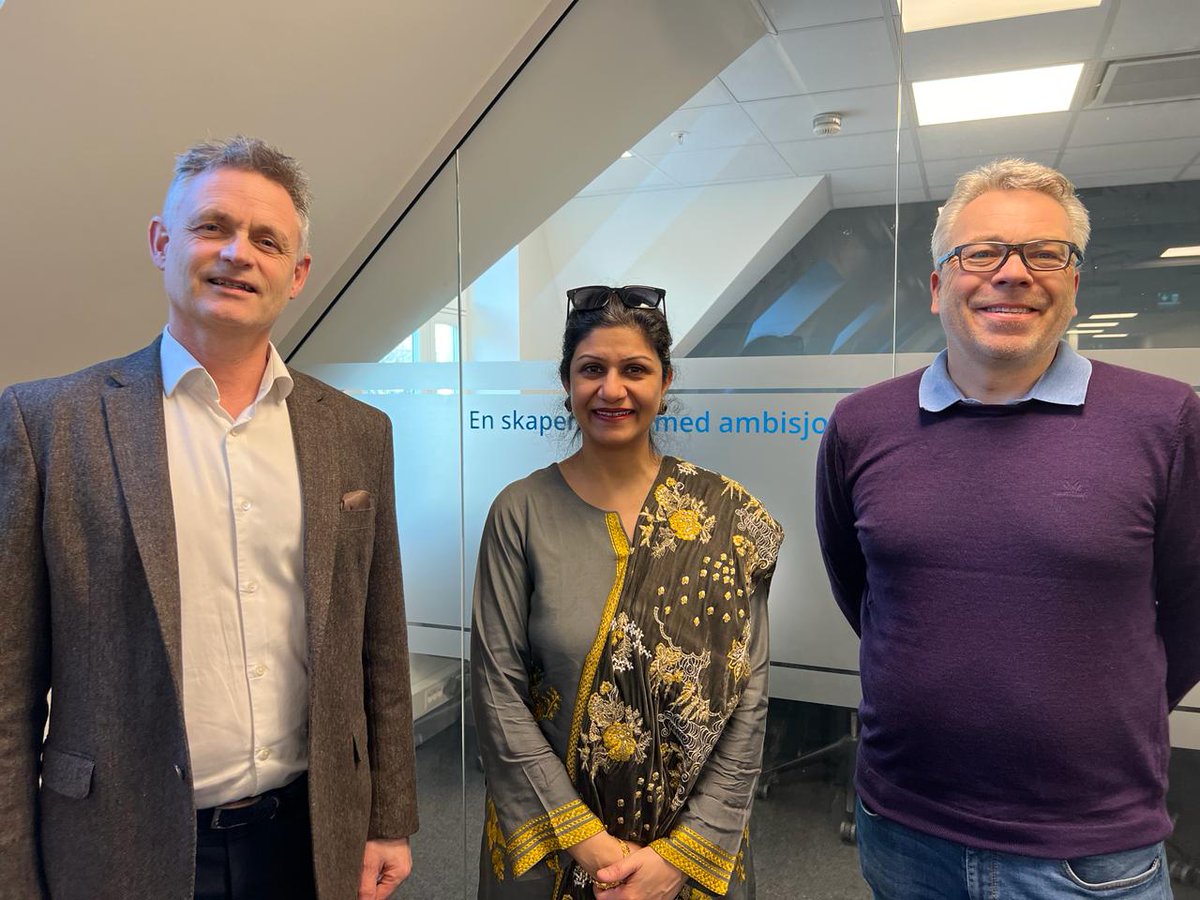 During her visit to #Kristiansand, a big port hub of southern🇳🇴, Ambassador <a href="/saadiaqazi1/">Saadia Altaf Qazi</a> was rcved by Geir Haugum, CEO of Kristiansand Business Region&amp; Trond Backer CEO of Kristiansand Chamber of Commerce to discuss avenues for enhancing Pakistan-Norway trade, tourism &amp; IT ties.