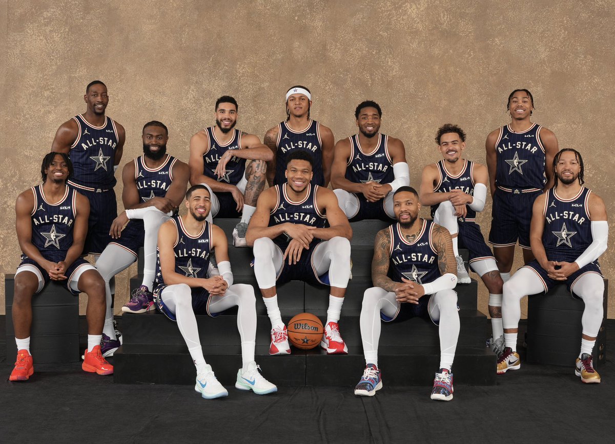 sixers's tweet photo. all-star aura. 🌟 https://t.co/VfUMPQ8tnL