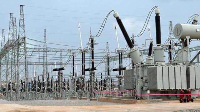 instablog9ja's tweet photo. Abuja Electricity Distribution Company (AEDC) threatens to disconnect Presidential villa, CBN gov, others over N47 billion debt https://t.co/uKoDAU0tQI
