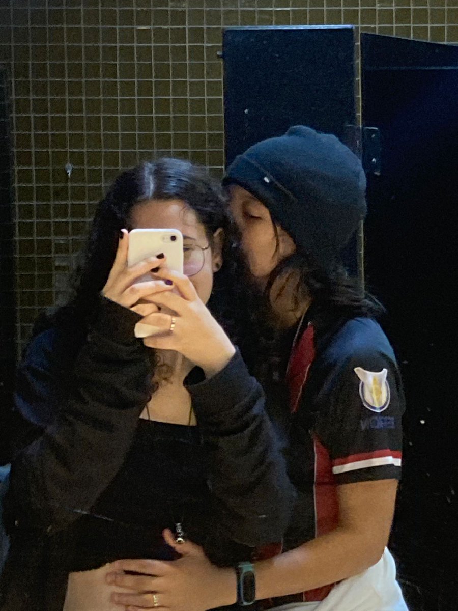 luiza tweet media