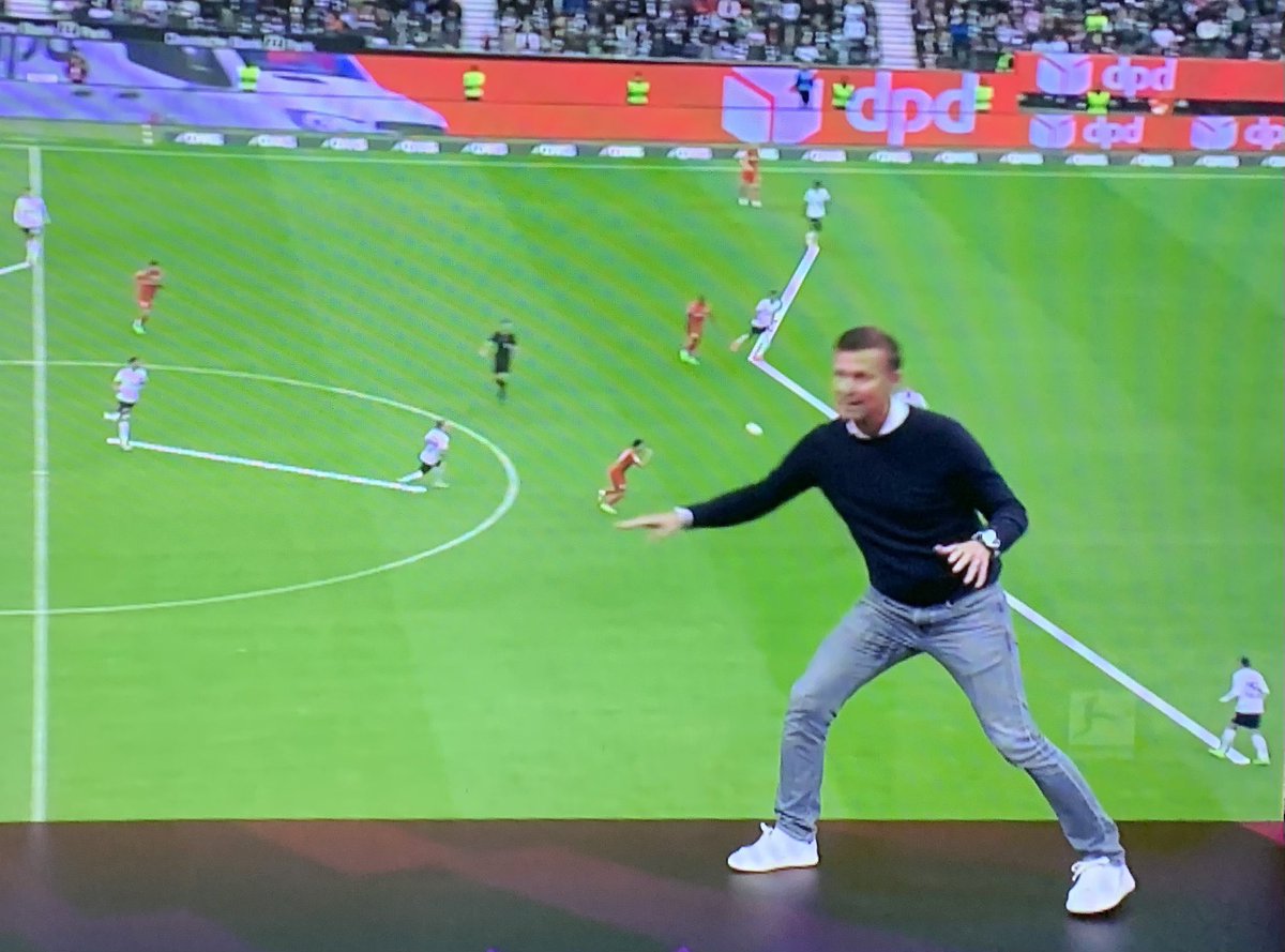 Express 'bullshit' through the medium of dance #lufc