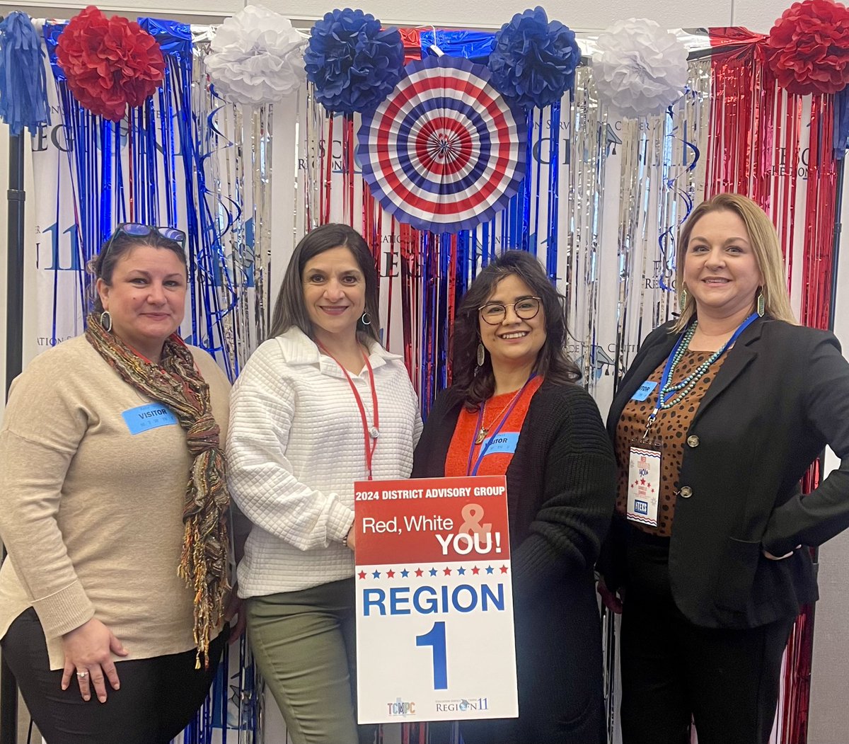 😁 Region One representing! Thanks to @LaFeriaISD and @ZapataCISD for joining us in Fort Worth for the #TEKS Resource System District Advisory Group Conference. #RegionOneLeads @TEKS_RS