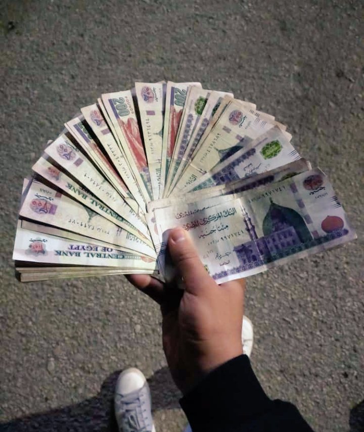 Mohamed55649531's tweet photo. أول مرتب كطبيب مشرف ع مزارع دواجن تسمين 👉❤️❤️ https://t.co/tnDvoDtSam