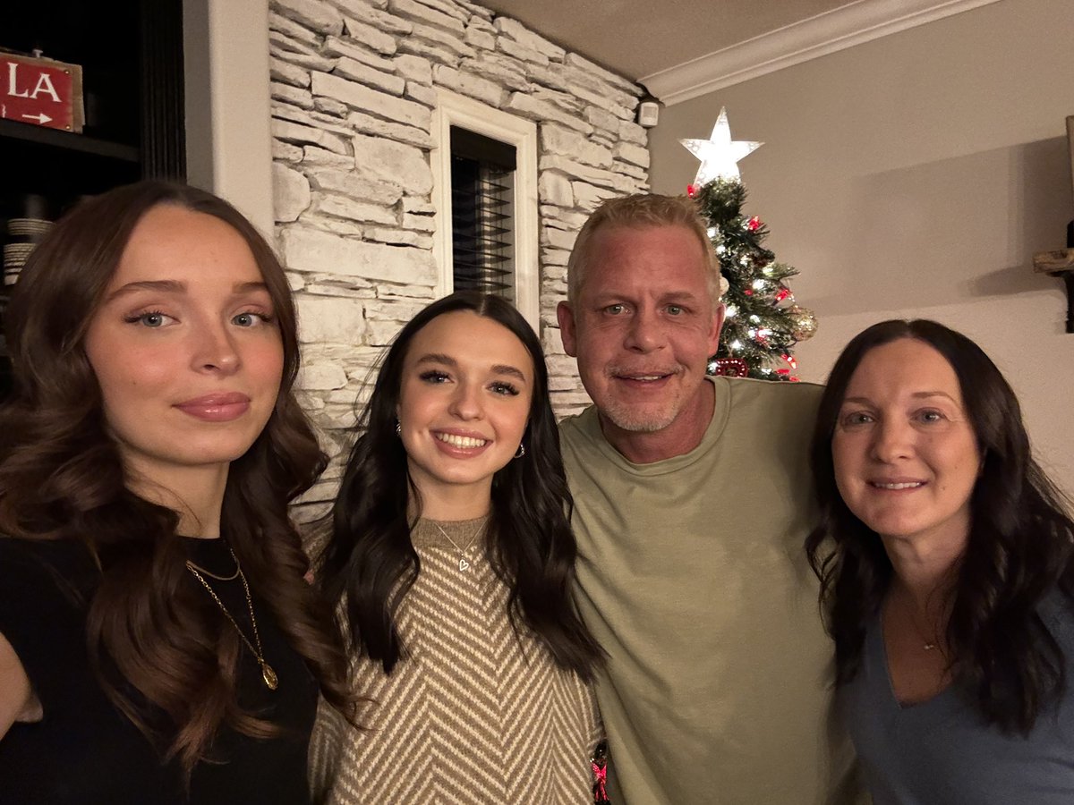 happy family day🤍what is everyones plans for today?!