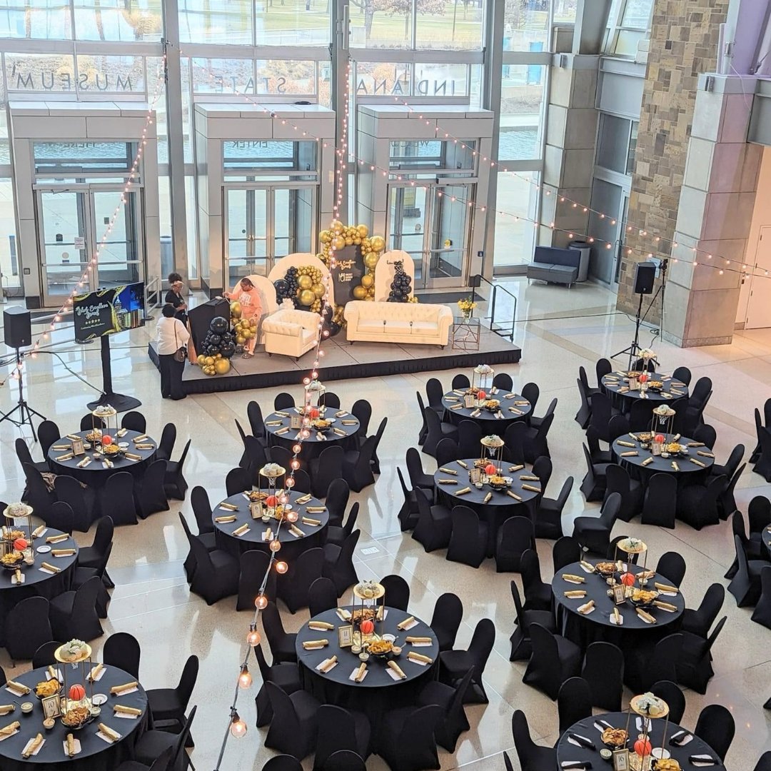 Big thanks to sponsors @diversitypress & @Barnesandthornburg for the reception. Shoutout to decor team Abby @bimaginations & Monica @msmdecor. Gratitude to @Indianastatemusuem & @kahnscatering. Special thanks to volunteers! #diversethoughts #MBRmag #business #diversity