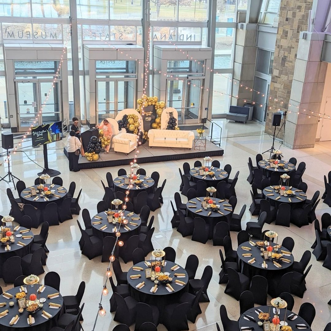 Minoritybizmag's tweet image. Big thanks to sponsors @diversitypress &amp;amp; @Barnesandthornburg for the reception. Shoutout to decor team Abby @bimaginations &amp;amp; Monica @msmdecor. Gratitude to @Indianastatemusuem &amp;amp; @kahnscatering. Special thanks to volunteers! #diversethoughts #MBRmag #business #diversity