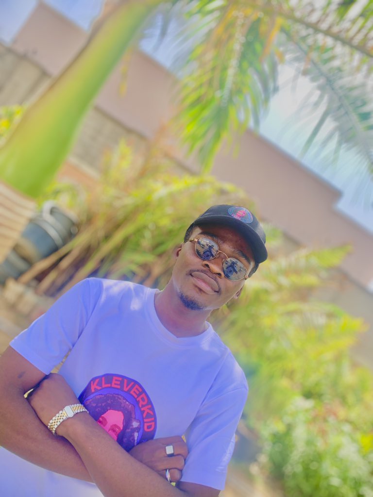 Gebie_1's tweet photo. I’m a #Kidder
I rep $KID in Nigeria 🇳🇬
A new memcoin on #Kleverchain with a high potential to skyrocket 🚀
1 $KID is equal to 4 $KLV
#Dyor
$KID to the moon 🚀
@kleverkid_coin
#Klever #Kleverchain #KID $KID #1000xgem #Bullrun2024 https://t.co/dtTlv57Tgv