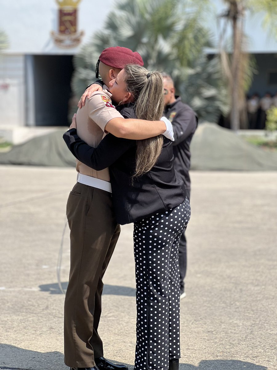 gb_ferrerdenny's tweet photo. Hoy #19FEB24. En la sede de la AMGNB con honor y alto espíritu de cuerpo, se llevó a cabo acto de ascenso a la jerarquía inmediata superior del personal de Alféreces y Cadetes del Curso General, presidido por el Cddno. *GD. José Bonilla Camacho,* Secretario General de la UMBV https://t.co/6Nk2K7Hmhs
