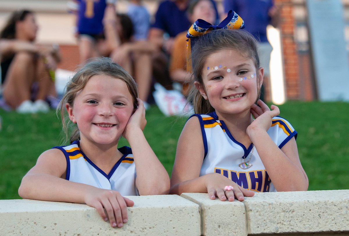 CruFootball's tweet image. Missing our Cru football fans a little extra today!!!

#gocru