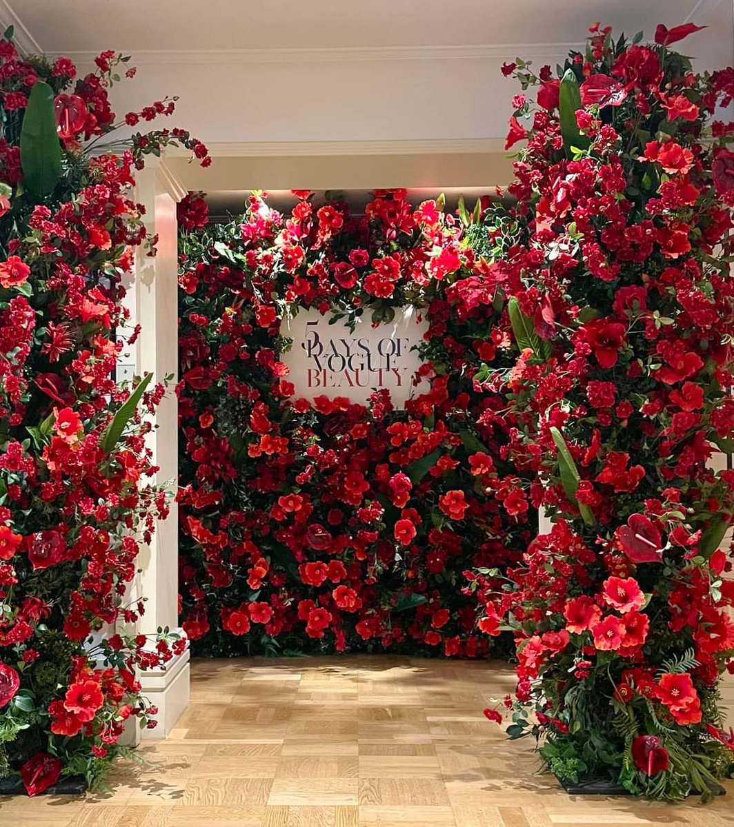 Ferris Heart Sloane tweet media