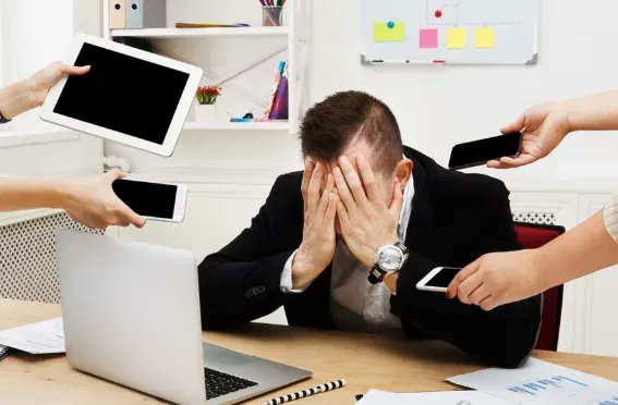 EmesaPrevencion's tweet photo. La Comisión Europea define el estrés laboral como
“un patrón de reacciones emocionales, cognitivas, fisiológicas y de comportamiento a ciertos aspectos adversos o nocivos del contenido del trabajo, organización del trabajo y el medio ambiente de trabajo. https://t.co/wOtnamV5Xp