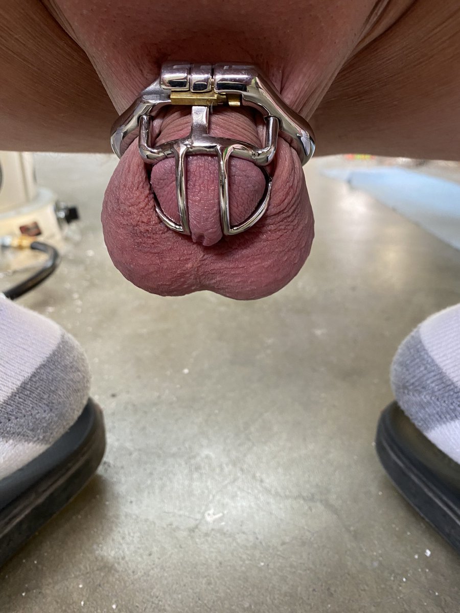 SlaveAshtray01's tweet photo. Day 50 into my #noorgasm challenge and I’m #lockedaway and staining some #VS120’s with my red #lipstick on! #lockedslave #chastityslave #lockedcock #tinycock #smokingfetish #glovefetish #lipstickfetish #patheticcock https://t.co/GGzGyM9U70