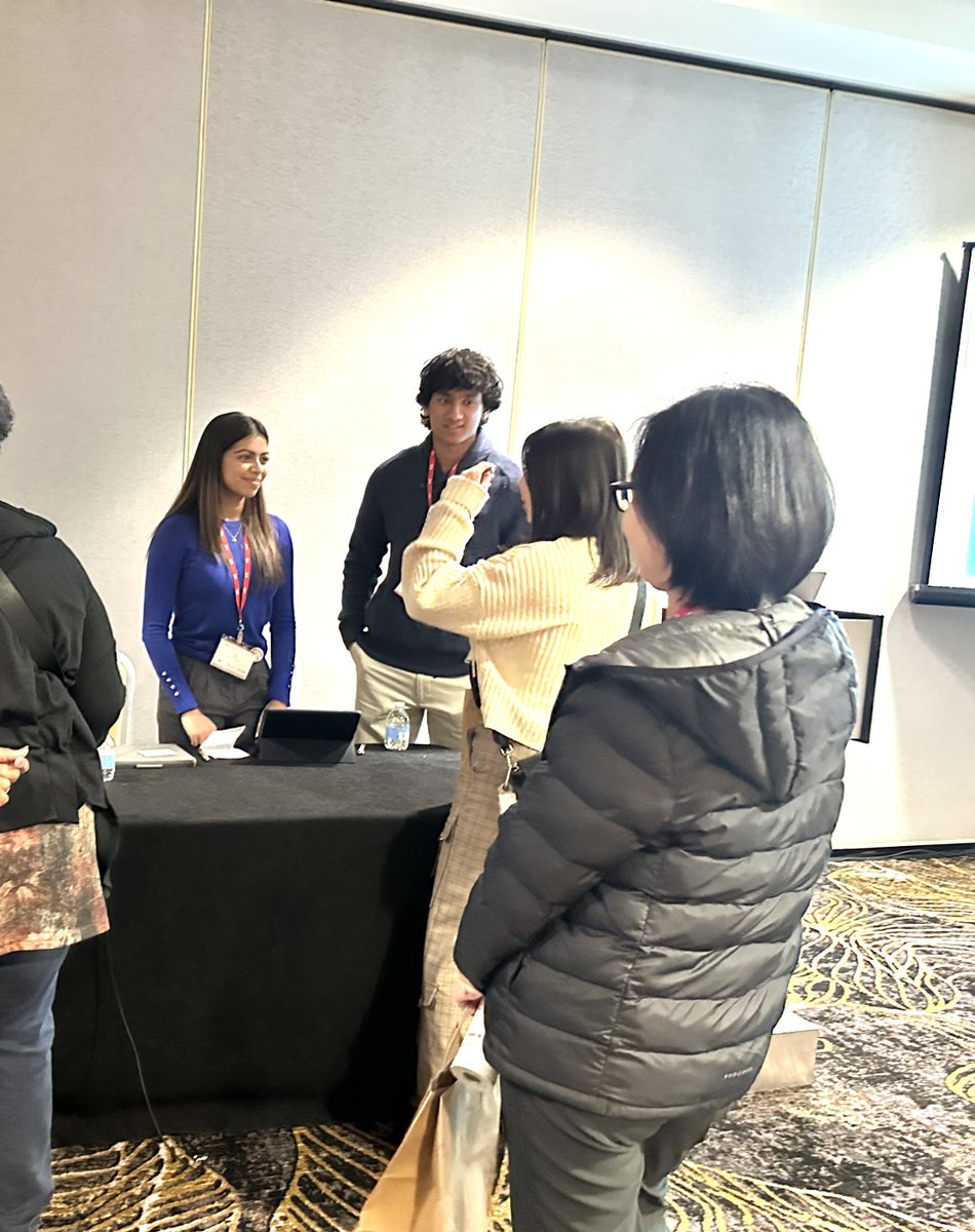 YourTechQ's tweet photo. @netinclusion It was such a privilege joining the panel discussion at the National Net Inclusion Conference 2024 for "Building Inclusive Intergenerational Technology Program" with Rebecca Gibbons. We had a jam packed room full of engaging participants and national leaders. https://t.co/jRt9lH2stJ