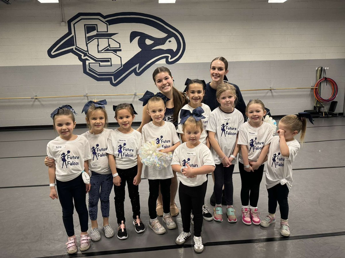 Cactus Shadows Pom tweet media
