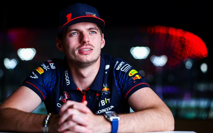 Julien Fébreau dans le podcast d'<a href="/idreau_/">Sebastian Vettel Jr</a> sur Max Verstappen : 

"Tu vois on parle beaucoup de Verstappen, on me dit "Il est tellement arrogant, il a l'air tellement...Il est pas comme ça en dehors de la voiture !
Je vous jure que c'est quelqu'un d'extrêmement agréable en dehors