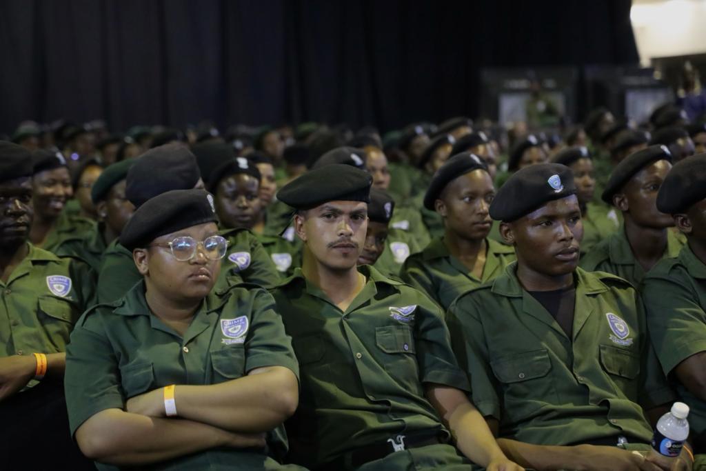 FaithMazibukoSA's tweet photo. "When we addressed this house 12 months ago, almost 7 000 of our people were unemployed and desponded.  Today, we are proud to announce that there are over 7000 young people who are employed by this government as wardens" Premier Lesufi #GPSOPA2024 https://t.co/8FPa12gRhC