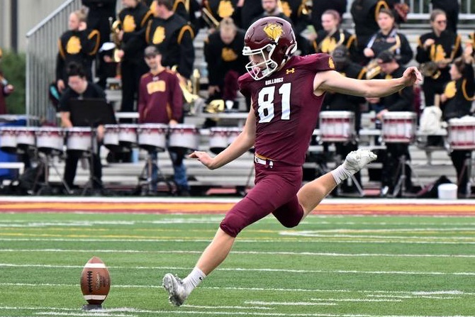 .<a href="/UMD_Football/">UMD Football</a>'s Curtis Cox and the Match of a Lifetime

Story: umdbulldogs.com/news/2024/2/19…