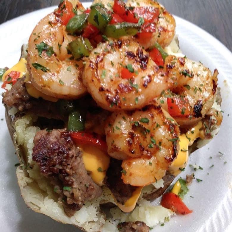 EarleneMs's tweet photo. #cheflife #wifechef I love what I do so I just keep pushing to get to where I wanna be #mamainthekitchen https://t.co/DhbDNb1h8L