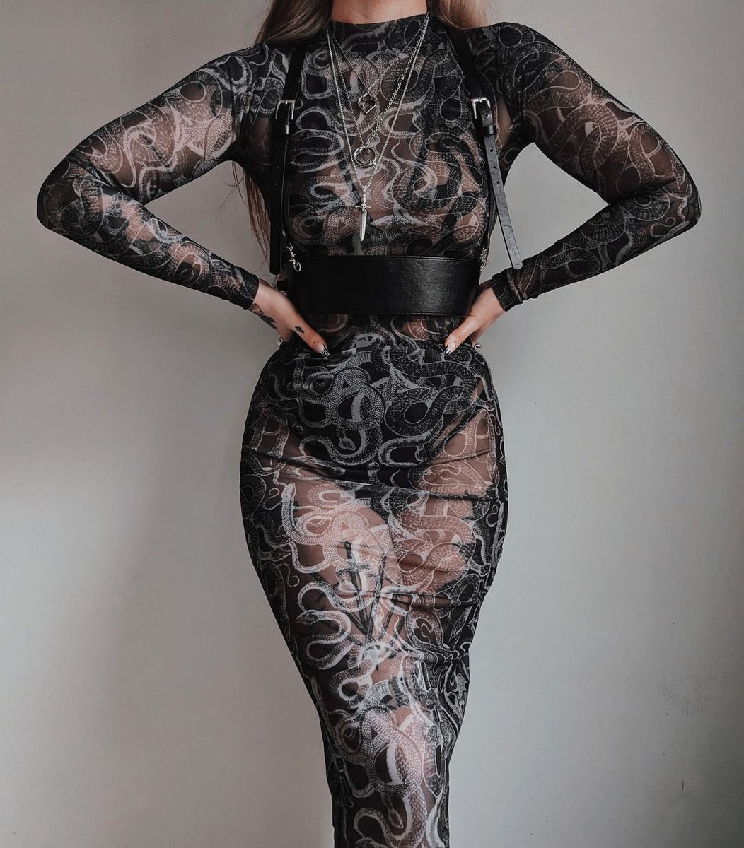 disturbiaco's tweet photo. Dress 1 or 2? ๐ธ๏ธ
https://t.co/FxFqdF17aY
1: Revelation Bodycon Ruched Midaxi Dress
2: Serpente Print Mesh Bodycon Midi Dress
๐ธ @kllsym
#disturbiaclothing #meshdress #gothfashion #altgoth #alternativegoth #altfashion https://t.co/aMPSxwBJI8