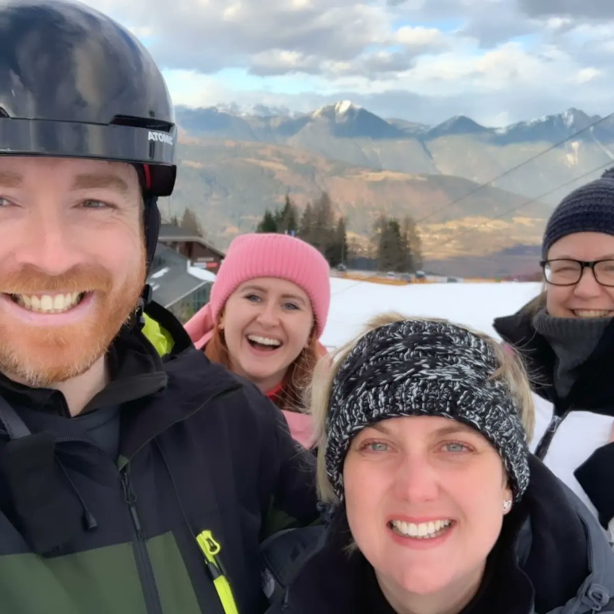 Mrs Farrall just about made it through day one...just! 🤦🏼‍♀️⛷️ A great time had by all.