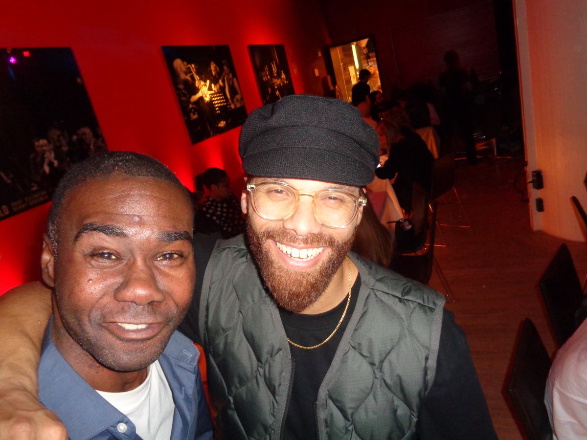 mikewaterval's tweet photo. mikey mike@amsterdam@clubdauphine with singer-songwriter miguel van dillenburg 
@Dillenburgmusic 
#nicevoice 
#amsterdam 
#rotterdam 
#dillenburgmusic 
#clubdauphine 
#toffegast 
#singersongwriter 
#miguelvandillenburg https://t.co/xKfOHxzIoW