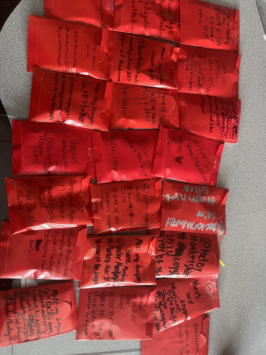 HeavinSarah's tweet image. This year I worked with 60 fifth graders at Lowell Elementary who enjoyed creating, naming, and hiding their rogue dragons. Thank you @TheMsMonkey for loving this city and teaching these kids how combining art and exploration creates community. #monkeyshines2024