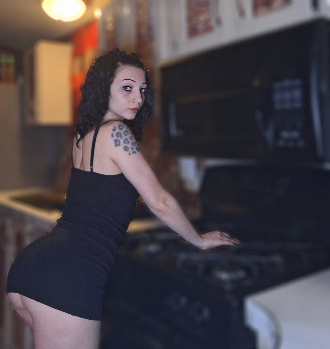 lilpetitex's tweet photo. Let me cook you something just like this 😏 https://t.co/3woxAtPVk2