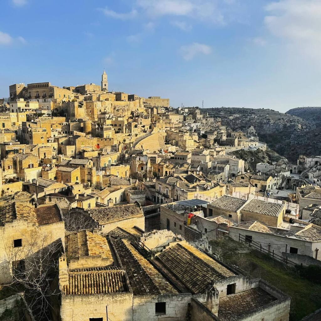 Neskutečná #matera #italia #basilicata #wintertrip instagr.am/p/C3iqhK_ILuO/