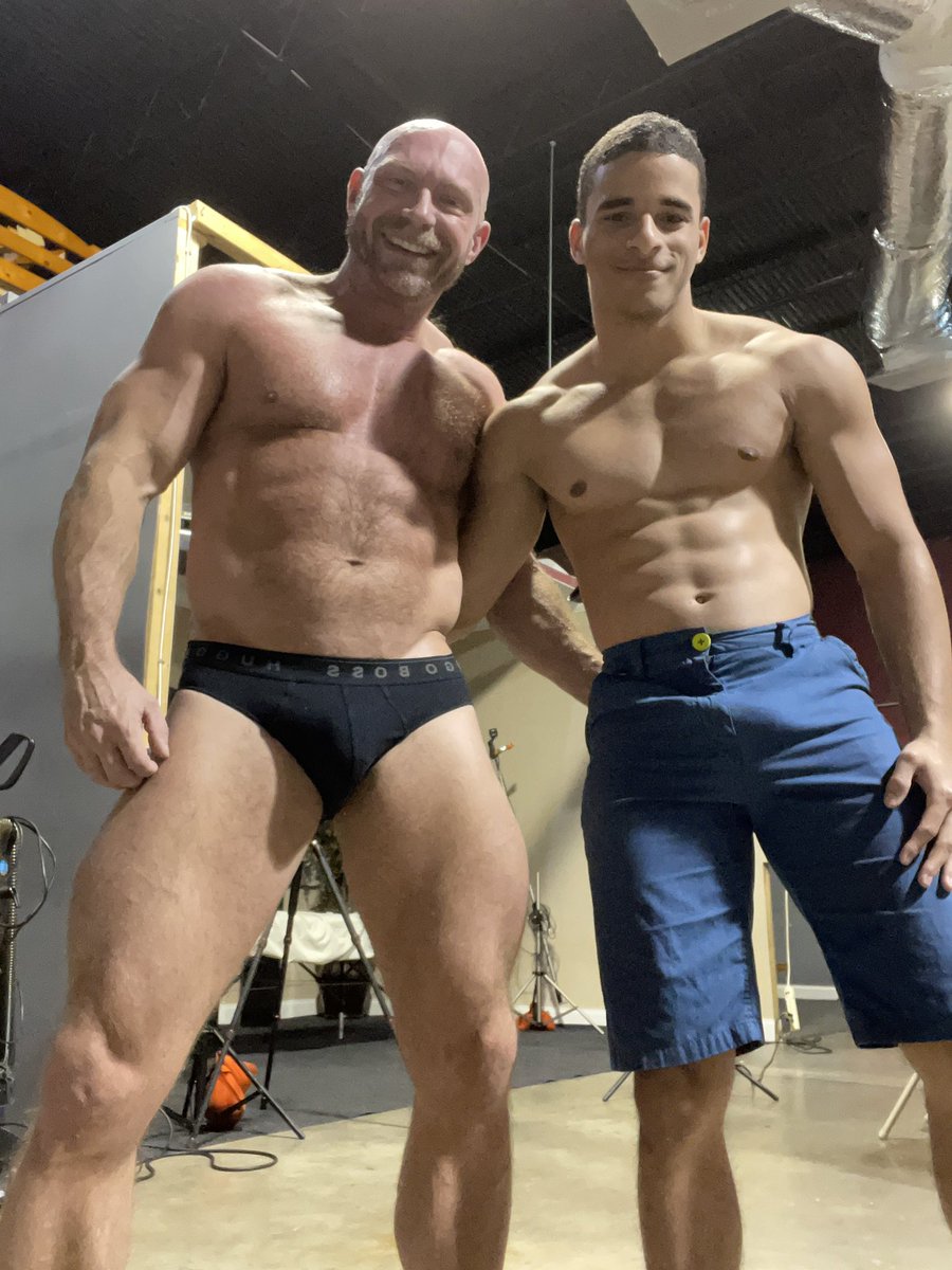 Had an amazing shoot with the legend himself: <a href="/KnoxKillian/">Killian Knox</a>. Won’t be walking straight for a week