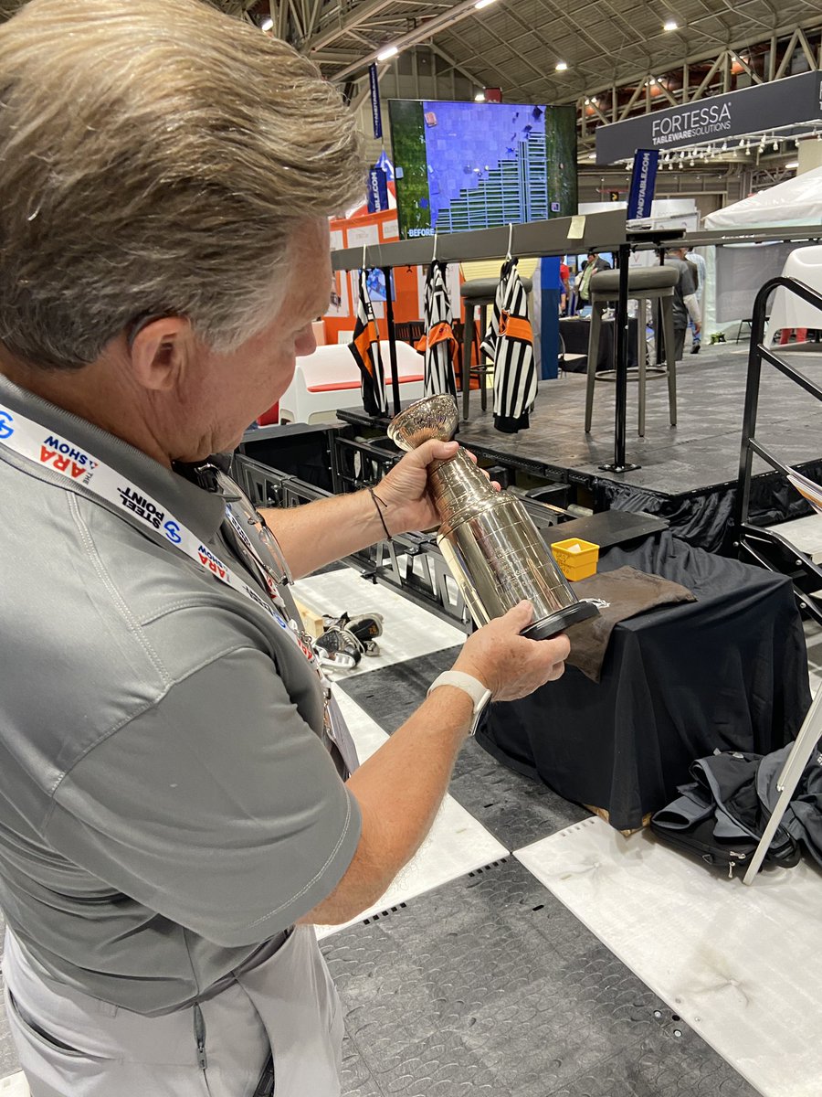 LoriDitoro's tweet image. Great conversation with #DuraTrac at the @ARARentalShow. Hockey ice, pickle ball, and new flooring. #ARA2024 @EquipmentToday @4ConstructnPros