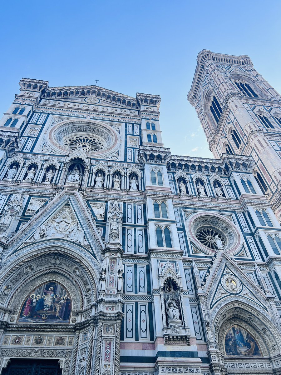 mrhsvpa's tweet photo. The sharks had a busy day in Firenze! The walking tour, leather demo, fresco painting class 🖼️ and spooky tour were some of our highlights! #monomoy @MonomoySchools @MonomoyLatin @miss_lee_shark
@cranberryteam @MonomoyMelinda @mrhsvpa #monomoyinitaly https://t.co/rmjOZBmI5U