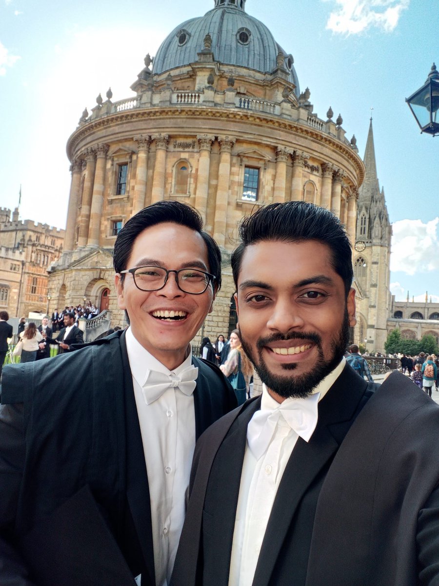 CheveningFCDO's tweet photo. We’re loving all the bucket list photos from this year’s #Chevening Scholars!
Take a selfie with a fellow Chevener ✅
Visit the location of a film/TV show ✅
Visit a market ✅
Share your snaps with the hashtag #40YearsOfChevening 📸
https://t.co/CQU5RasgUE https://t.co/XqfyXUQ9XR