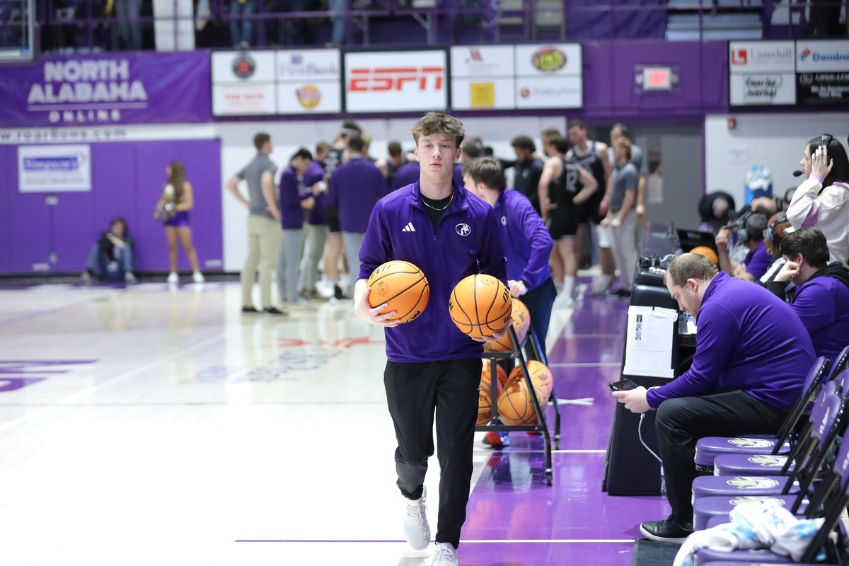North Alabama Men's Basketball (@una_basketball) on Twitter photo The unsung heroes 🔥
We want to acknowlege our <a href="/UNAMBB_managers/">North Alabama Men’s Basketball Managers</a> for all their hard work behind the scenes. We couldn't do it without these guys!
Jalen Patton
Chase Hawkins
Lane Glover
Micah Estave
Ryland Giles
Cainon Moore
Pierce Miles
#ManagerAppreciationWeek | #RoarLions 🦁 The unsung heroes 🔥
We want to acknowlege our <a href="/UNAMBB_managers/">North Alabama Men’s Basketball Managers</a> for all their hard work behind the scenes. We couldn't do it without these guys!
Jalen Patton
Chase Hawkins
Lane Glover
Micah Estave
Ryland Giles
Cainon Moore
Pierce Miles
#ManagerAppreciationWeek | #RoarLions 🦁