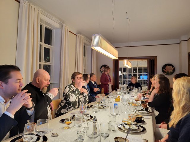 LaamanenAnu's tweet photo. I enjoyed very much hosting a dinner for the Committee for the Future of the Parliament of Finland. Great discussions ahead tomorrow in the #Althingi! https://t.co/440UZhIlZU