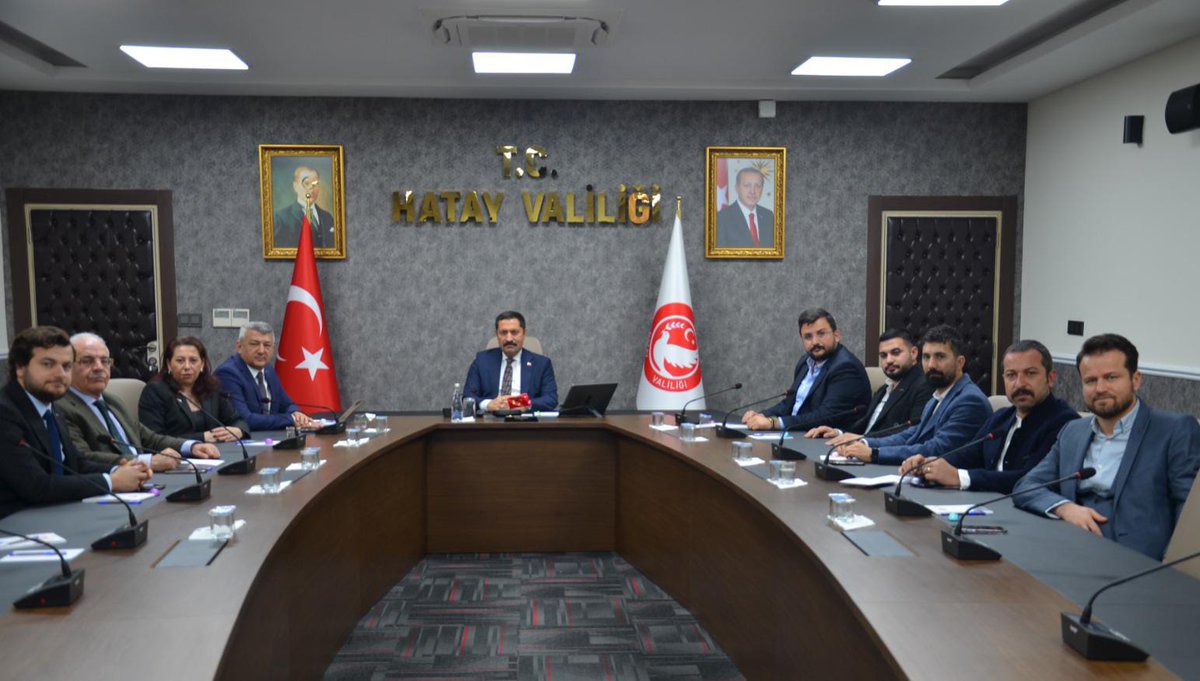 6 Şubat 2023 depremlerinin yıldönümünde yaraların sarılması ve yeniden imarın sağlanması çalışmalarını yerinde incelemek, KAMİAD hakkında bilgi vermek için Hatay Valimiz Sn.<a href="/MustafaMasatli/">Mustafa Masatlı</a> yı makamında ziyaret ettik. Sn.valimize kabulleri için KAMİAD üyeleri adına teşekkür ederiz
