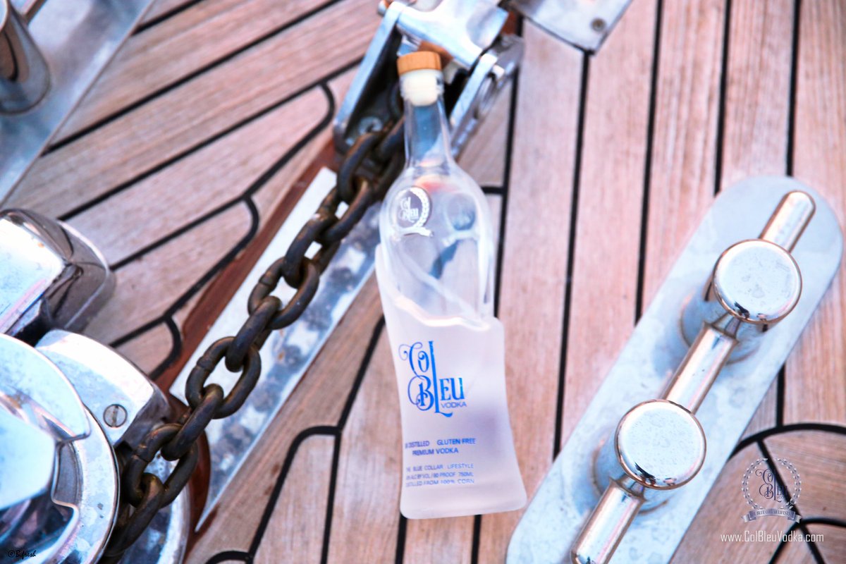 colbleuvodka's tweet photo. As we celebrate Presidents Day, let's raise our glasses to the ideals that unite us as Americans. Join us in toasting to unity and national pride with Col bleu vodka! #PresidentsDay #ColBleuVodka https://t.co/jDYmBXwuQW