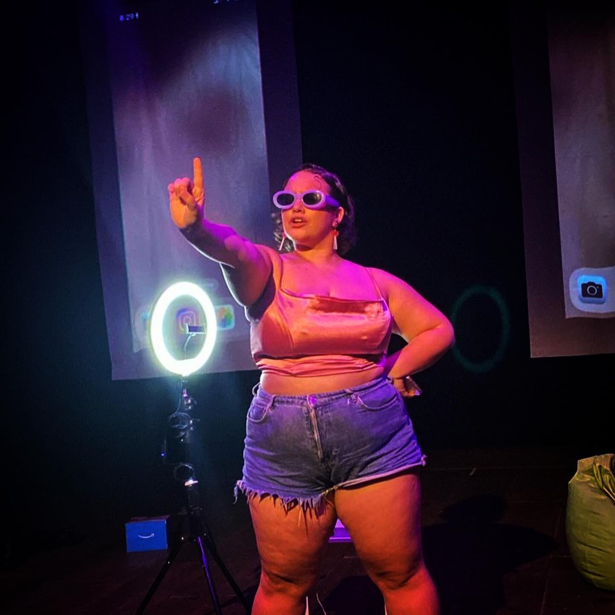 teatroconvoy's tweet photo. Ayer cerramos nuestra gira por el sureste en el marco del Circuito Nacional de Artes Escénicas en Espacios Independientes Chapultepec, y qué mejor manera de hacerlo que en el @TeatroRendija con un espacio lleno y vibrante. 🤍 🫂 https://t.co/viCYoqEuva