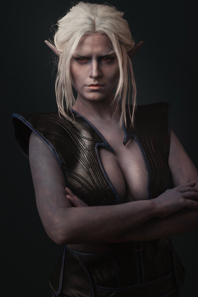 MissSkunk's tweet image. "...If I had been given Drow Warriors, instead of GOBLIN TRASH!!! " Minthara cosplay by me, photo by @Eosandy #BaldursGate3 @larianstudios #cosplay